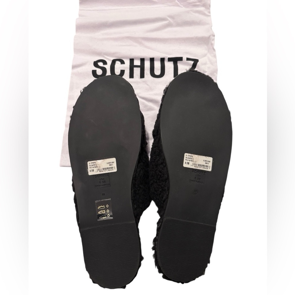 Schutz Dynora Black Faux Shearling Lounge Casual Sandal Slippers with Dust Bag - Picture 2 of 2